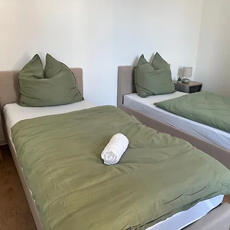 Apartment Ueber 3-etagen Genau Im Zentrum! *